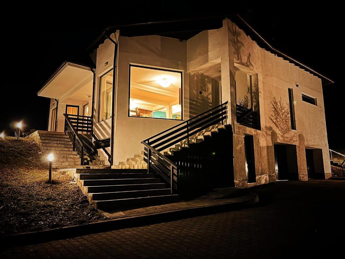 Villa & Spa 4Temporadas - Plaiul Foii Zărneşti Eksteriør billede